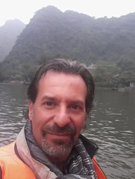 Contattare un agente di viaggio certificato