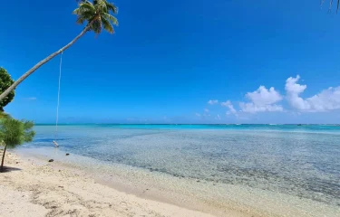 Profiter du lagon à Moorea © TAHITI HOMES Ltd
